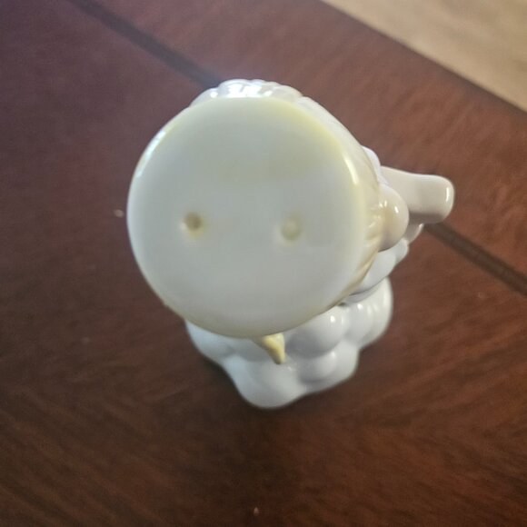 Salt and Pepper Shakers - Picture 2 of 5